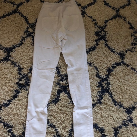 Fashion Nova white jeans - Picture 3 of 3